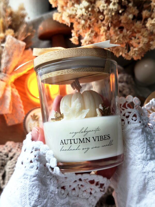 esienna świeca sojowa z dynią w szkle Autumn Vibes