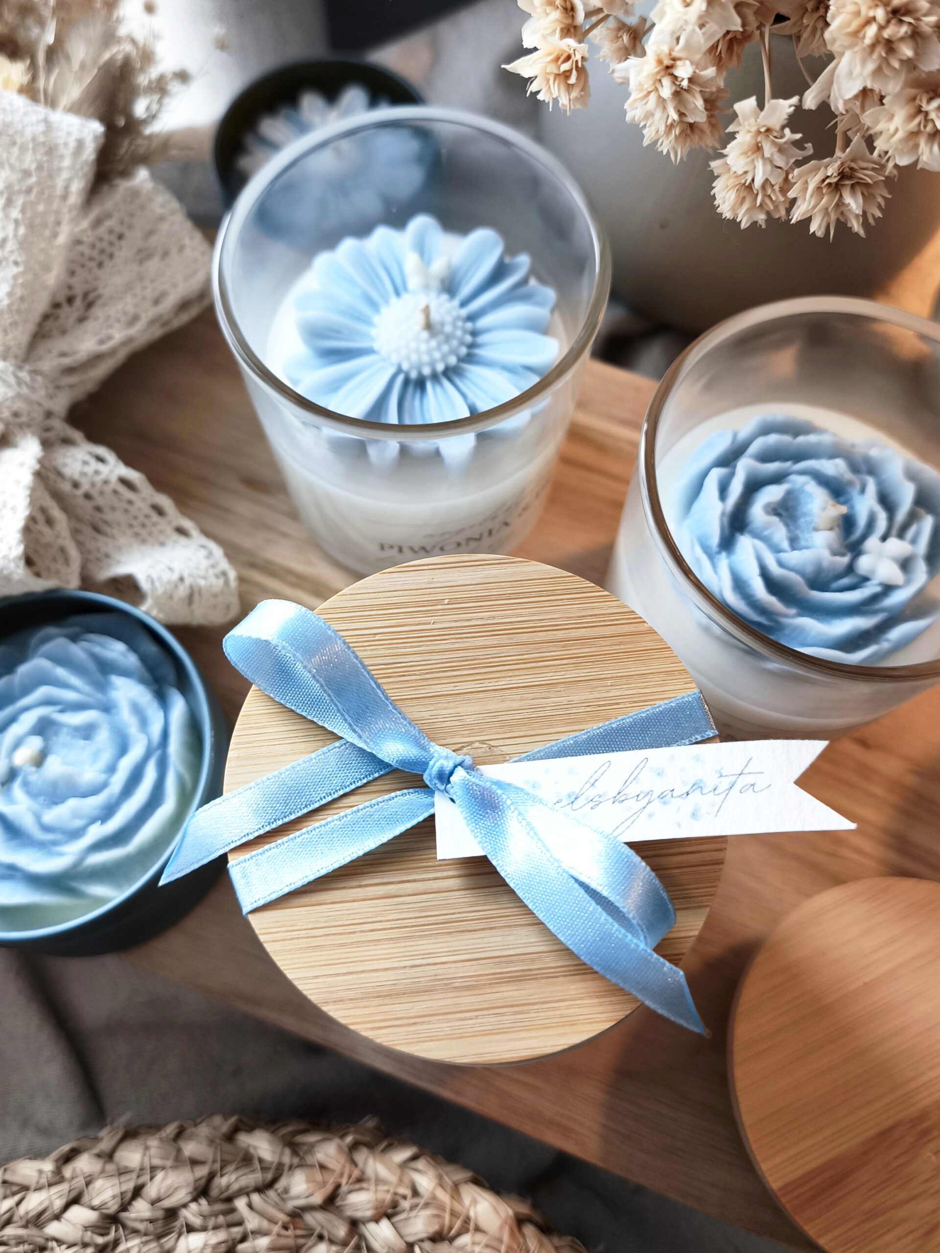 Świeca sojowa Stokrotka z niebieskim akcentem - obrazek 4