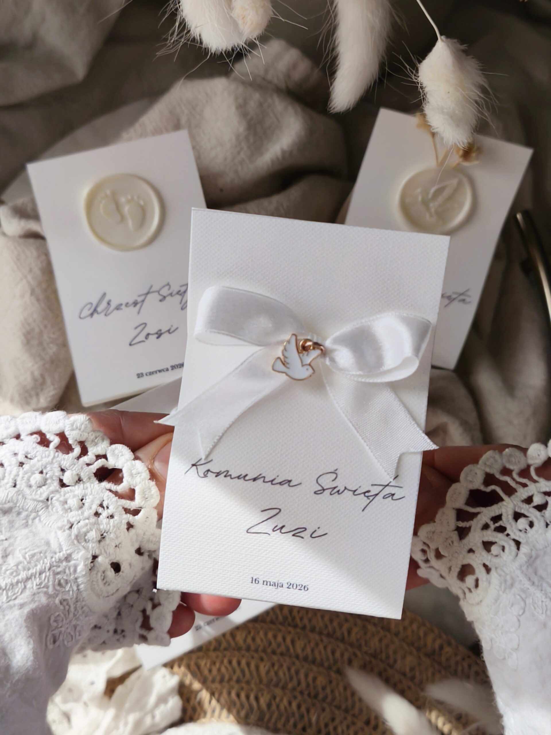 Świeca sojowa Bubble o zapachu Tulip Bloom - podziękowania dla gości w papierowym opakowaniu - obrazek 3