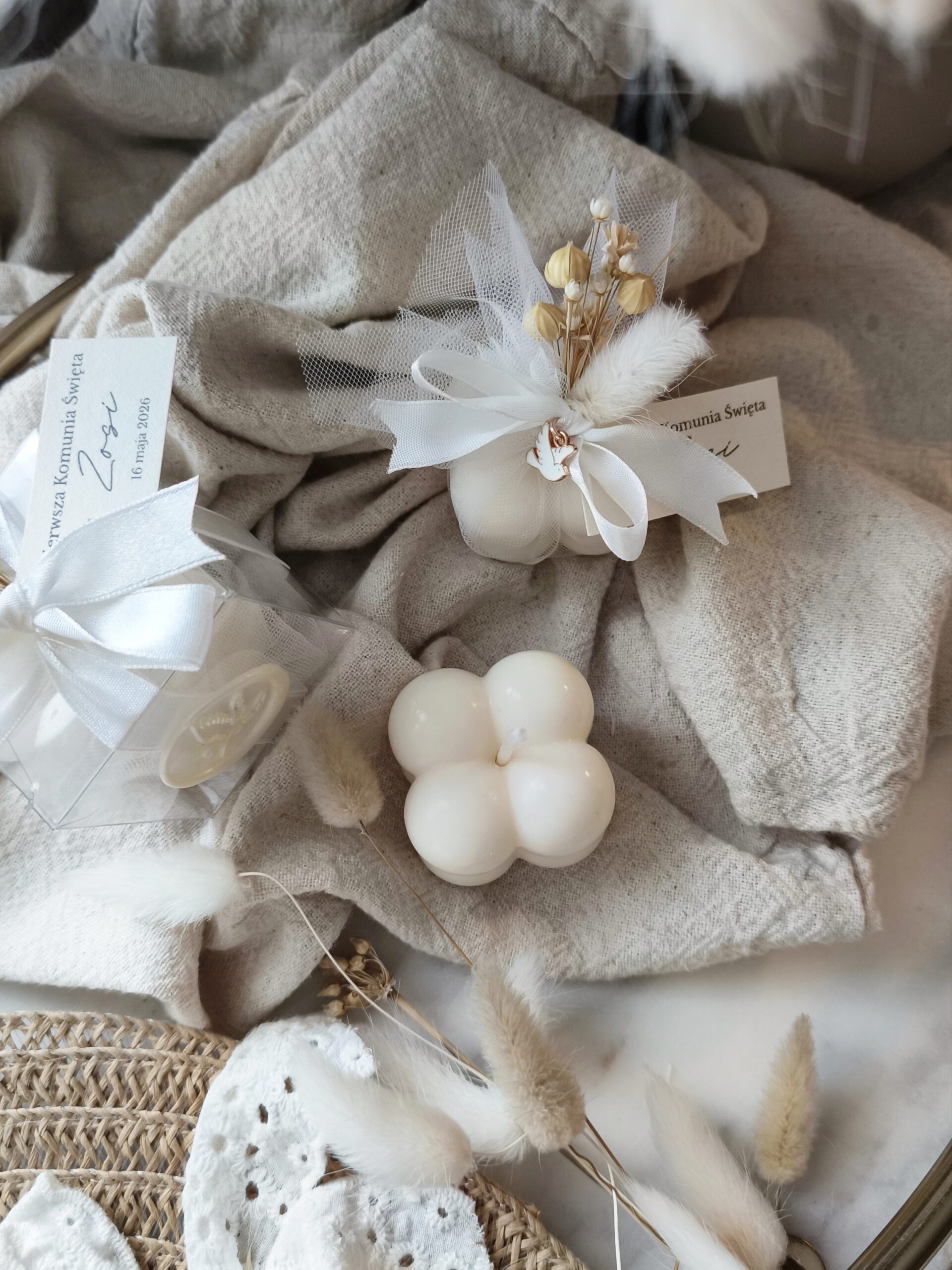 Świeca sojowa Bubble o zapachu Tulip Bloom - podziękowania dla gości w papierowym opakowaniu - obrazek 6